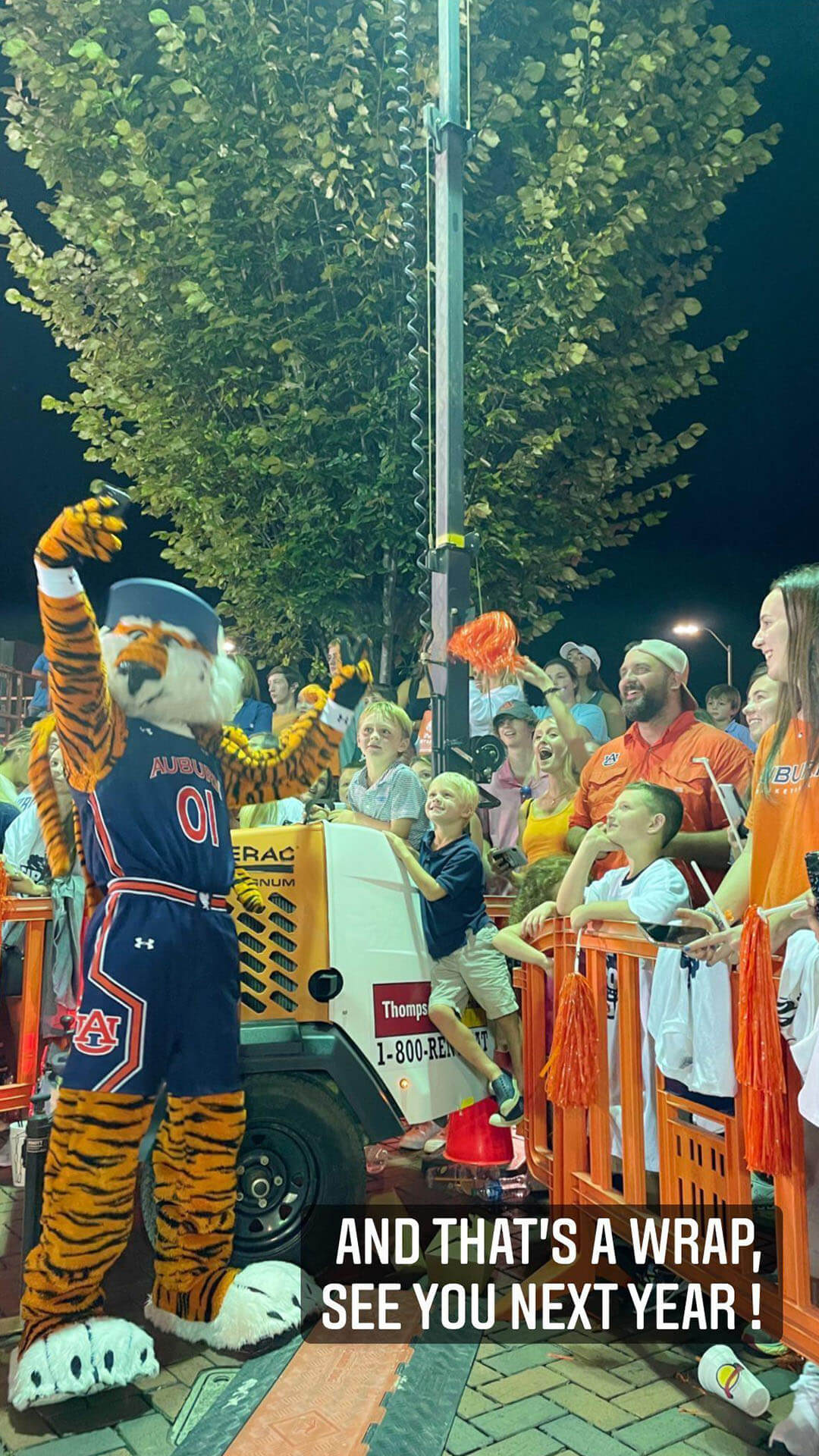 Tip Off at Toomers stage